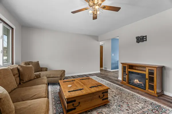 3365 Donald AVE, Eagan, MN 55121