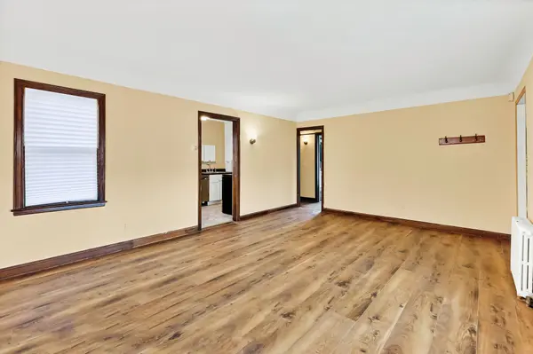 1205 3rd ST E, Saint Paul, MN 55106