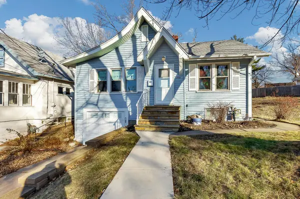 1205 3rd ST E, Saint Paul, MN 55106
