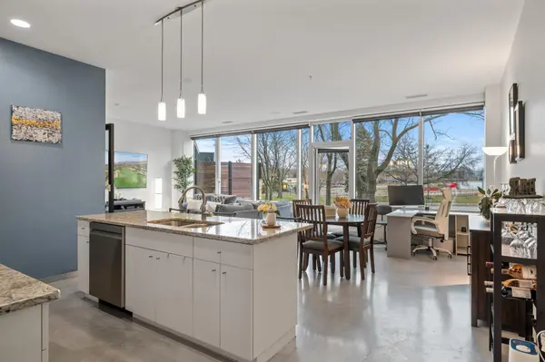 5601 Smetana DR #111, Minnetonka, MN 55343