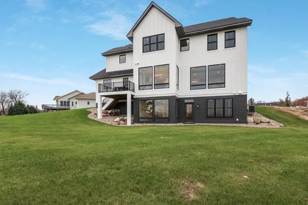 1031 Alta AVE N, North Hudson, WI 54016