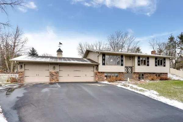 4222 Sequoia DR, Eagan, MN 55122