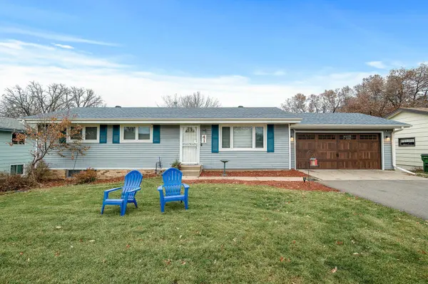 41 98th LN NW, Coon Rapids, MN 55448