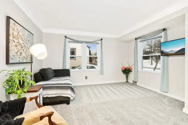 1821 Margaret ST, Saint Paul, MN 55119