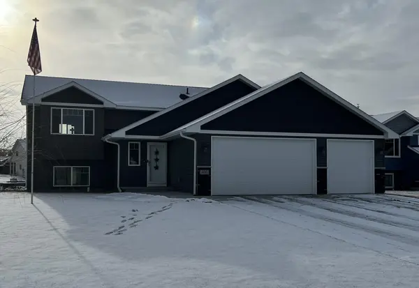 460 E Bryant ST, Rush City, MN 55069
