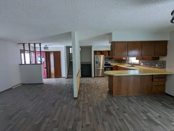 910 5th ST, Albany, MN 56307