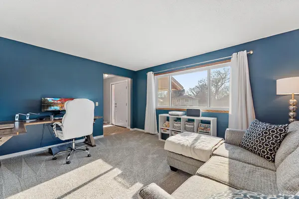 1667 Sherwood WAY, Eagan, MN 55122