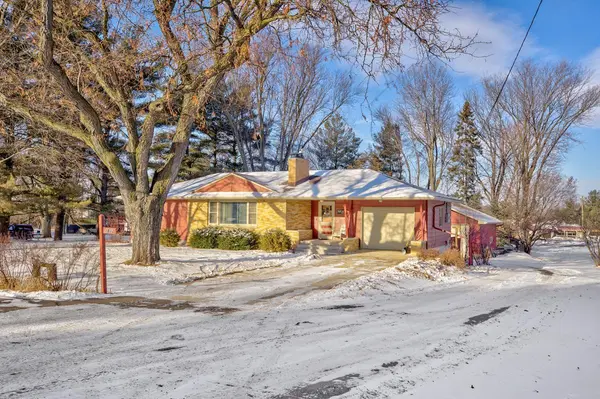 1812 Jefferson RD,  Northfield,  MN 55057