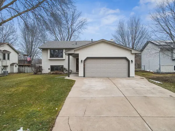 8035 Upper 145th ST W, Apple Valley, MN 55124