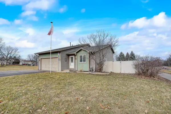6535 175th ST W, Lakeville, MN 55024
