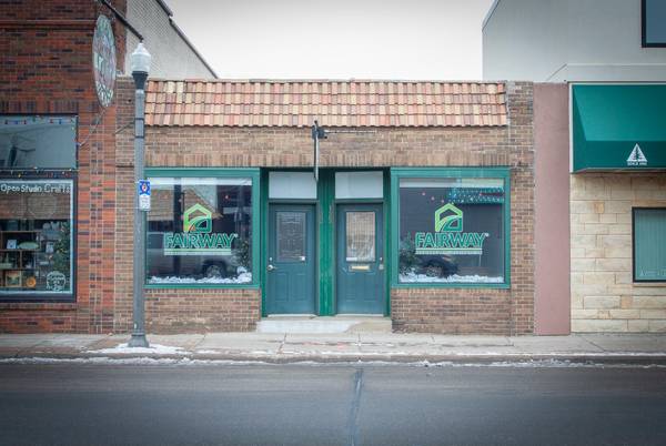 123 Main ST N,  Cambridge,  MN 55008