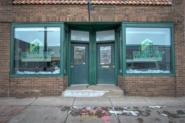 123 Main ST N, Cambridge, MN 55008