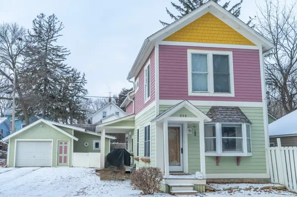 208 Harriet ST N, Stillwater, MN 55082