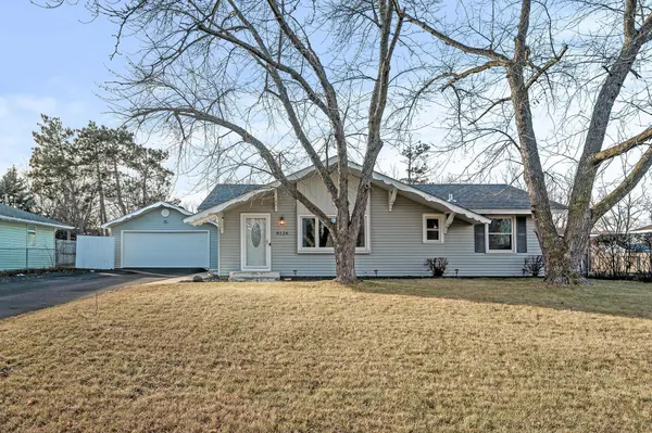 8126 Grafton AVE S, Cottage Grove, MN 55016