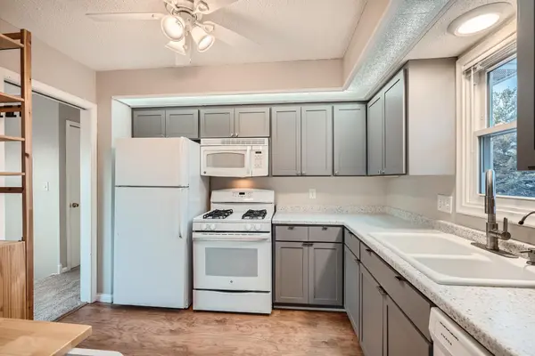 2134 Jade PT, Eagan, MN 55122