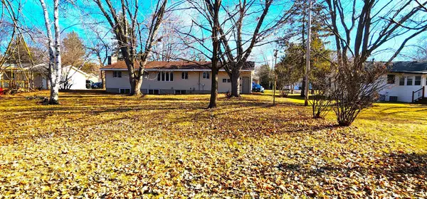 109 5th AVE S, Isanti, MN 55040