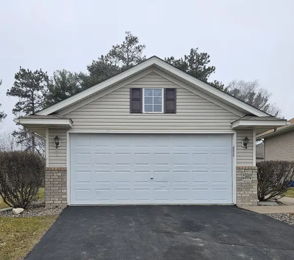 25602 Forest Boulevard LN, Wyoming, MN 55092