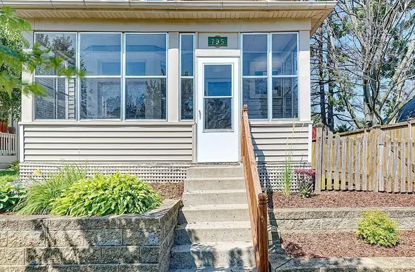 795 Manomin AVE, Saint Paul, MN 55107