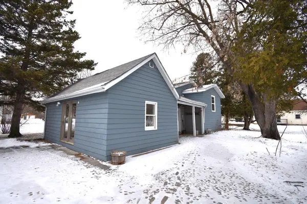 401 Moody AVE NE, Warroad, MN 56763