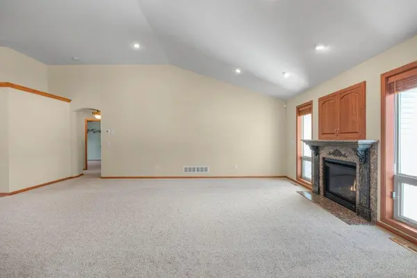 27127 Bayshore CIR, Stanford Twp, MN 55040