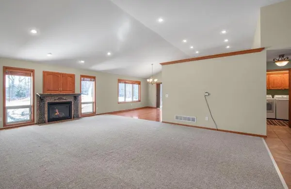 27127 Bayshore CIR, Stanford Twp, MN 55040