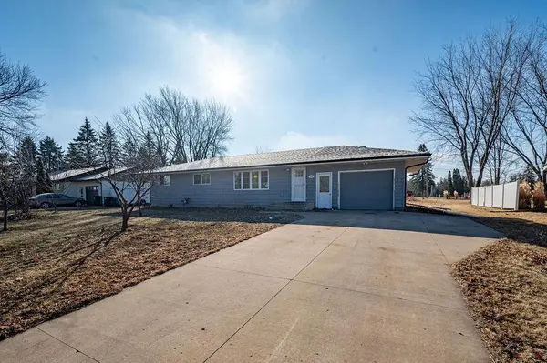 155 W Humble AVE, Ellsworth, WI 54011