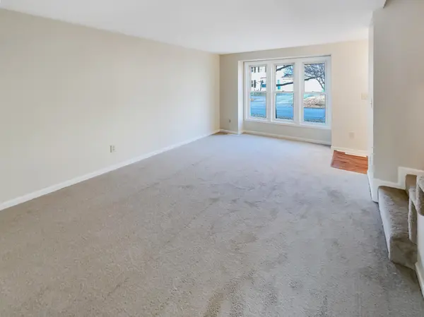 1478 Granada AVE N, Oakdale, MN 55128