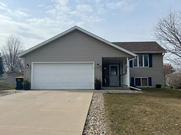 503 12th AVE NE, Stewartville, MN 55976