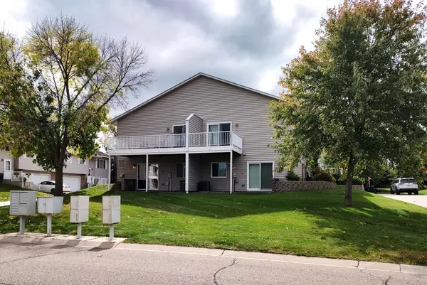 15889 Gooseberry WAY, Apple Valley, MN 55124