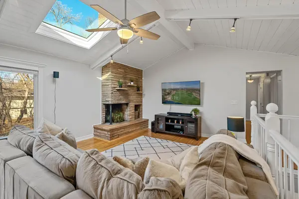 7150 Green Valley RD, Golden Valley, MN 55427