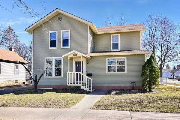 426 Olmstead ST, Winona, MN 55987