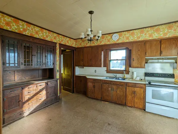 6358 H C Andersen Alle, Askov, MN 55704