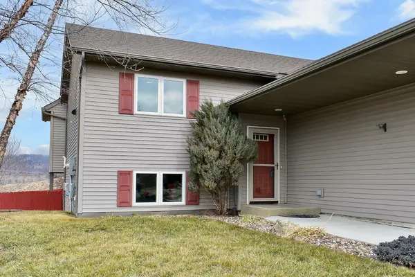 8370 Cherry LN, Winona, MN 55987