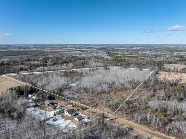 3067 W Township Road 6304,  Babbitt,  MN 55706