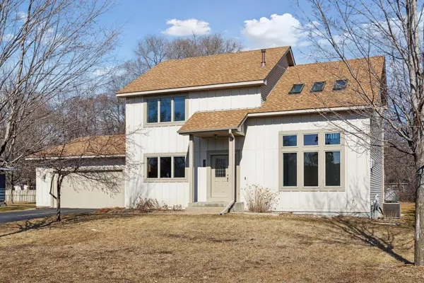 1512 Woodbine LN, Brooklyn Center, MN 55430