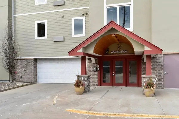 2 Washington ST #403, Winona, MN 55987