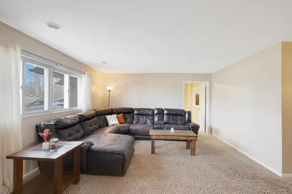 829 W State ST, Belle Plaine, MN 56011