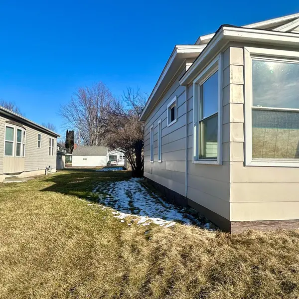 315 3rd AVE NW, Milaca, MN 56353