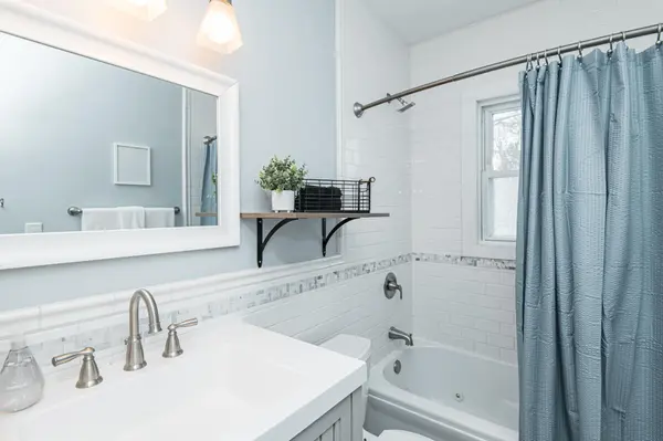 204 11th ST SE Rochester, MN 55904