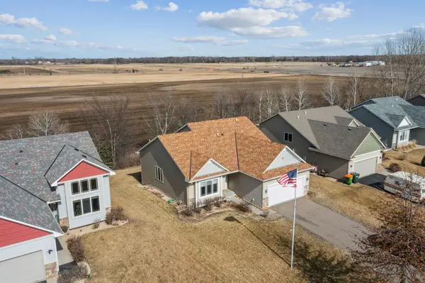 123 Robinson DR, Lino Lakes, MN 55014