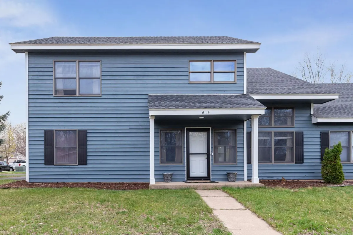 614 17th ST, Hudson, WI 54016