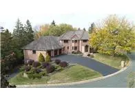 6981 Kenmare DR, Bloomington, MN 55438