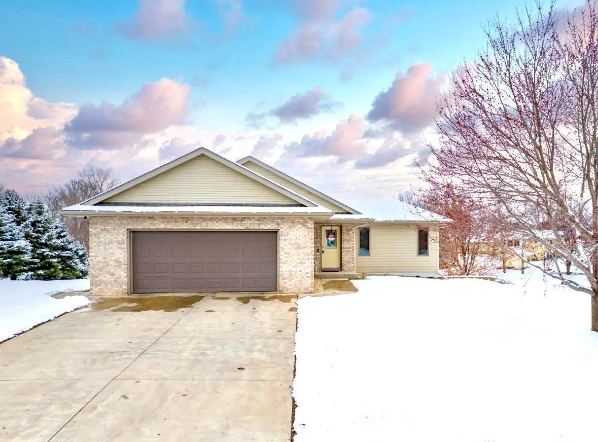 901 3rd AVE, Goodhue, MN 55027