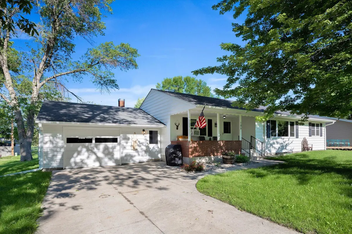 105 1st AVE SW, Norwood Young America, MN 55397