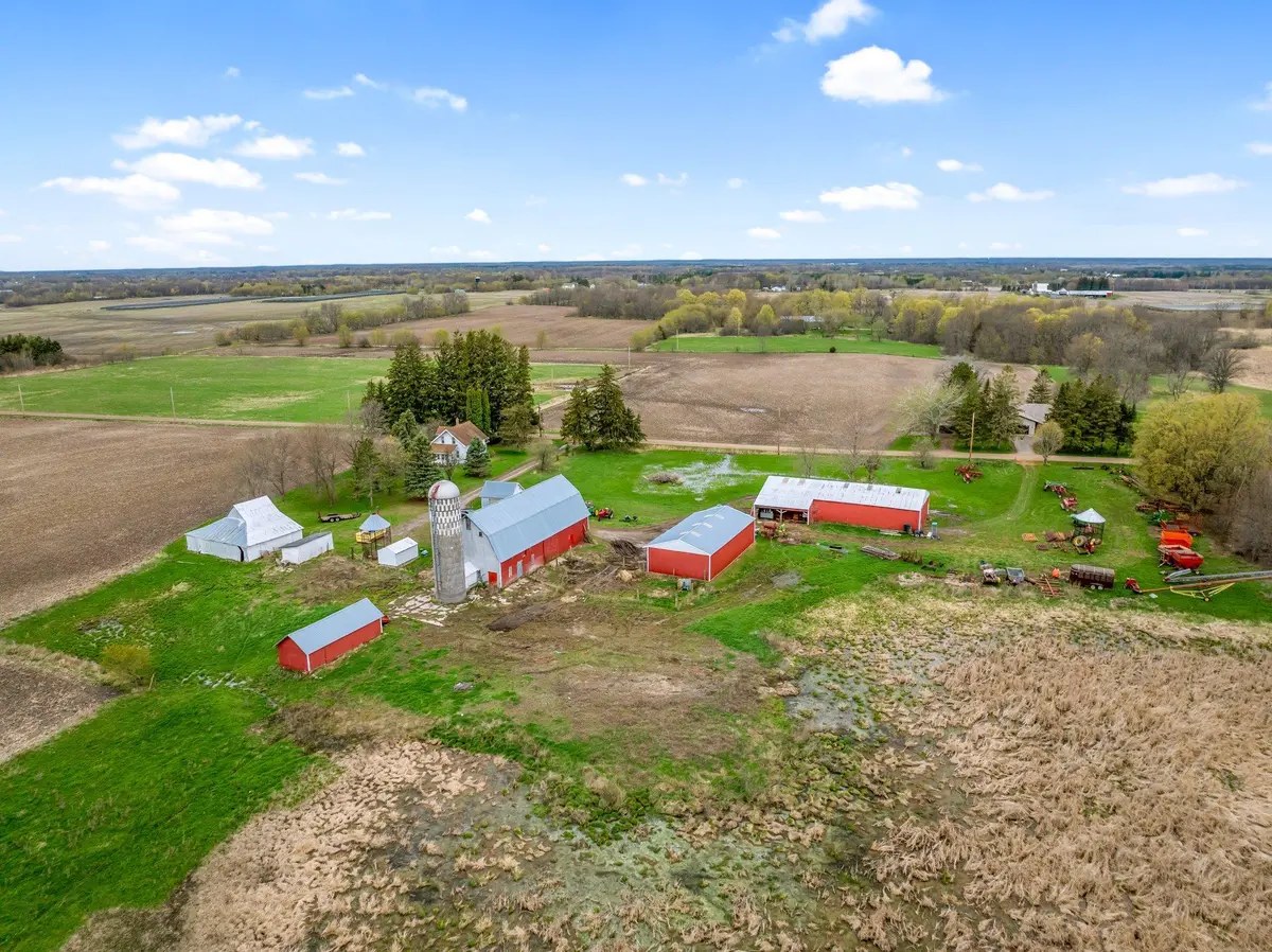 37175 Pottery TRL, Amador Twp, MN 55084