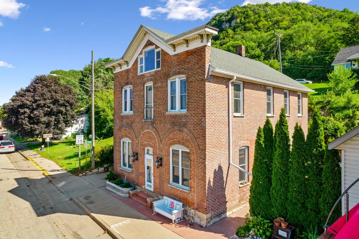1101 S Main ST, Alma, WI 54610
