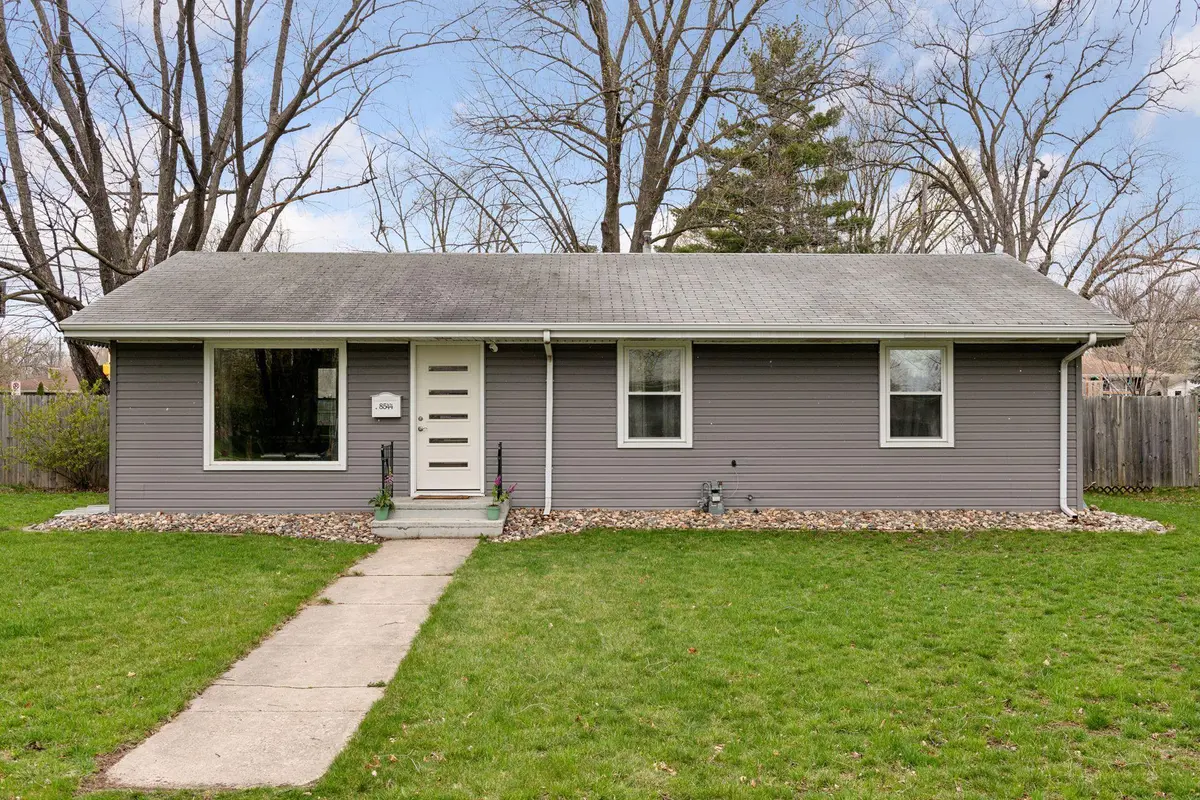 8544 Clinton AVE S, Bloomington, MN 55420