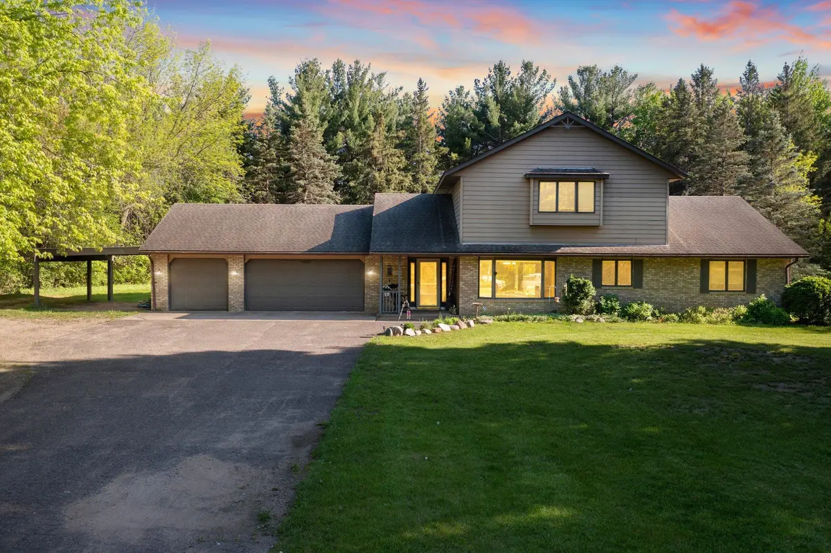 3950 324th AVE NE, Cambridge, MN 55008