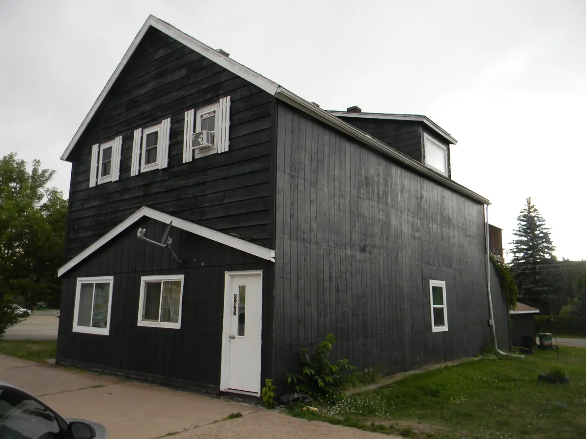 305 Roosevelt ST, Coleraine, MN 55722