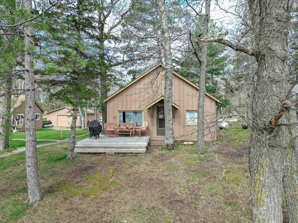 1610 Peninsula RD NE, Outing, MN 56662